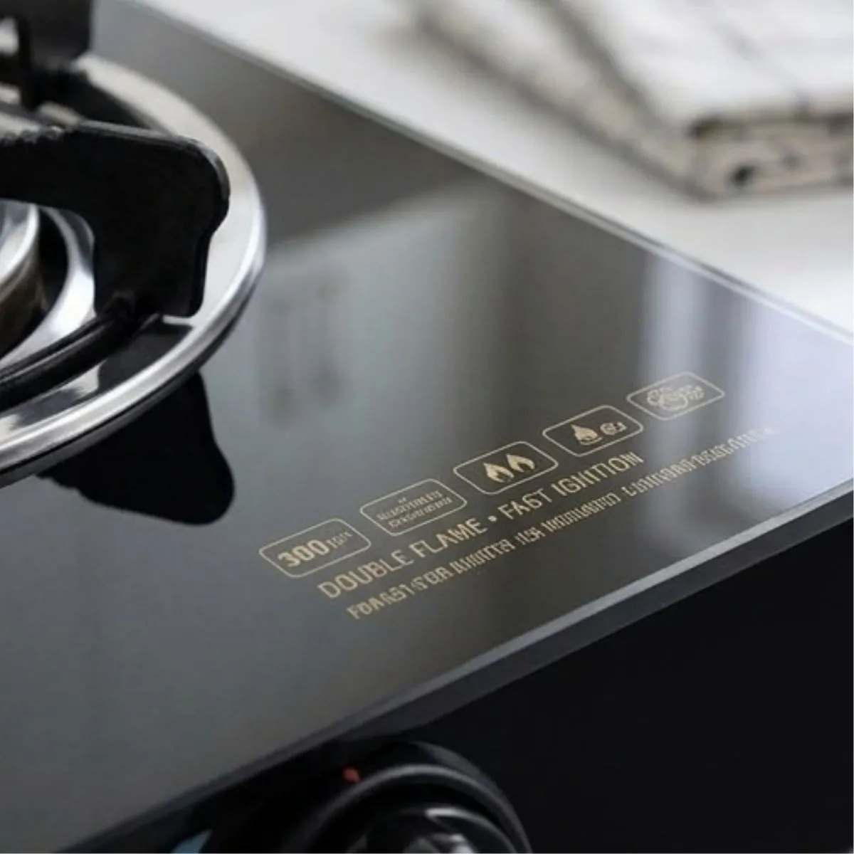 Euro Infrared Gas Cooker – Glass Top with Flame Control - Image 4
